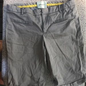 Anthropologie elevenses long tan shorts size 4